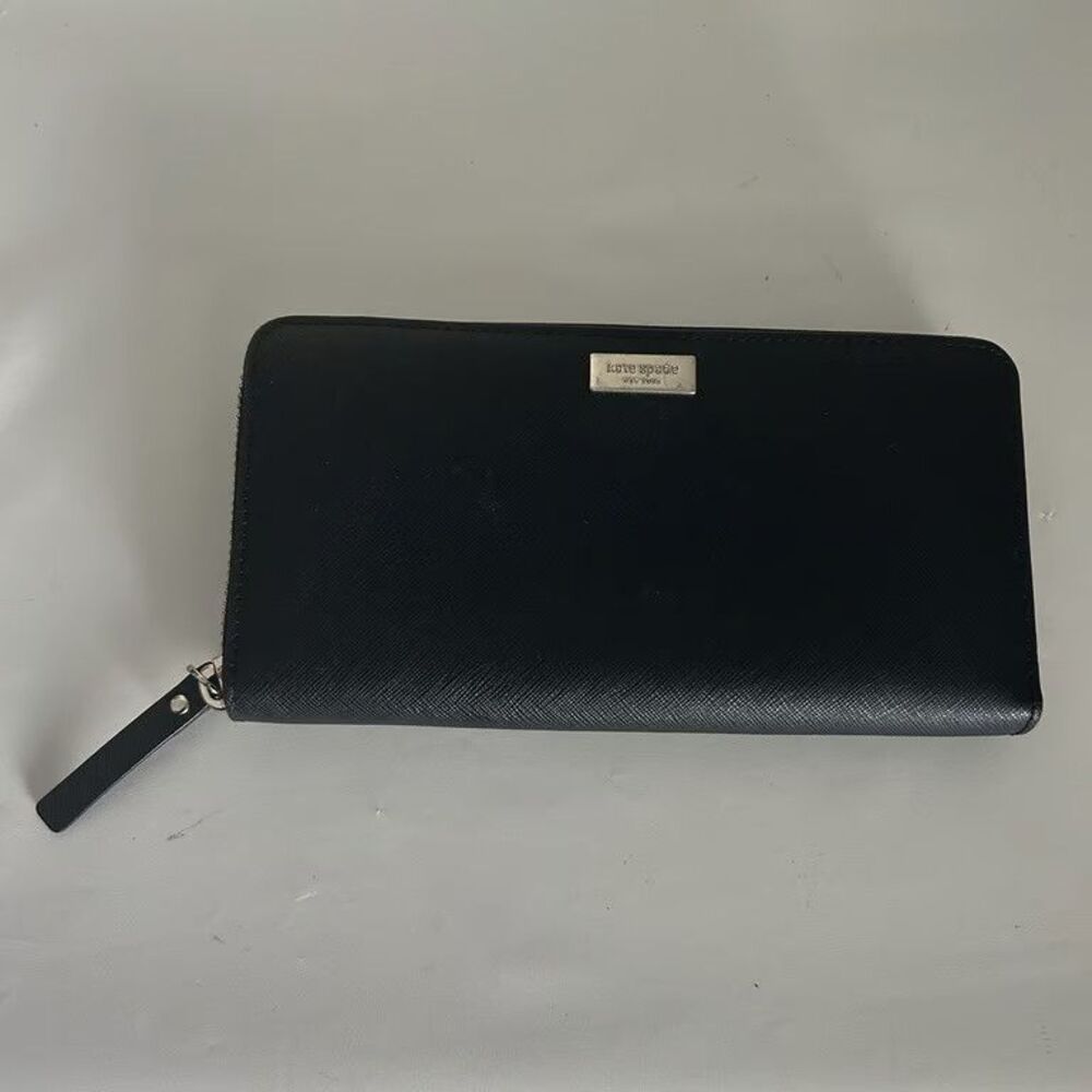 Kate Spade New York Wallet Zip Around Continental Black Saffiano Leather Silver